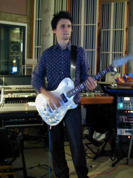 matt et sa super belle guitare